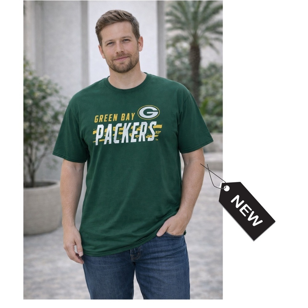 NWT NFL Team apparel Green Bay Packer short sleeve T-shirt